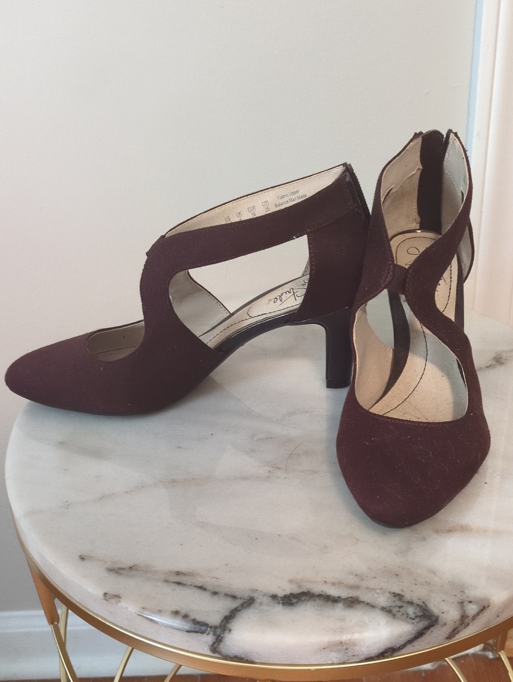 Women’s Burgundy Cutout Dress Pump
